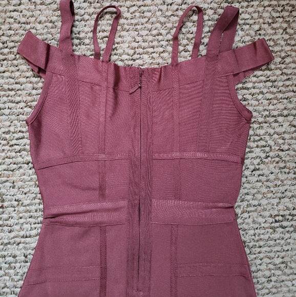 Fashion Nova Mauve Bandage Dress. - Picture 6 of 8
